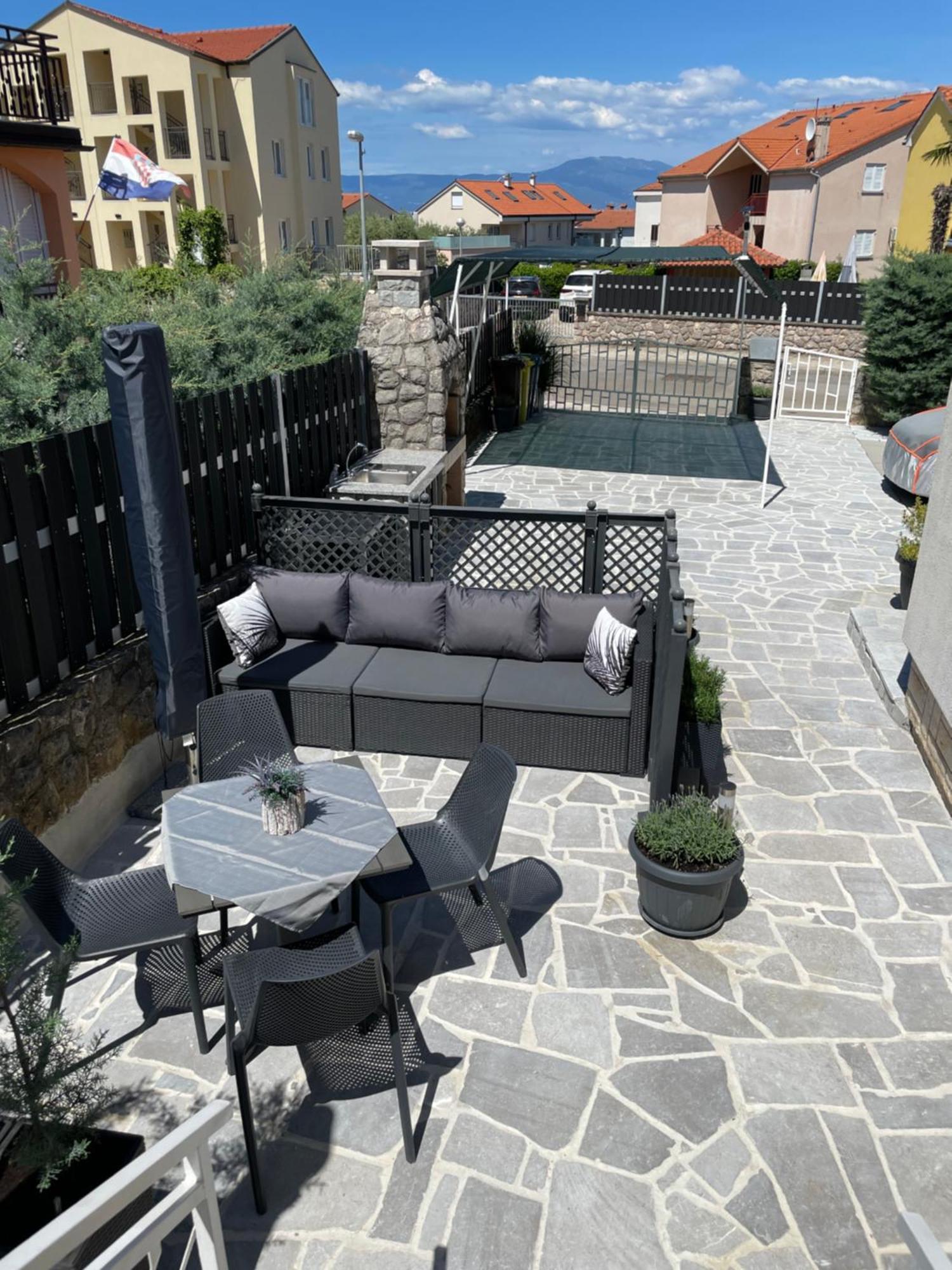 Casa Estancia Apartment Njivice Ngoại thất bức ảnh